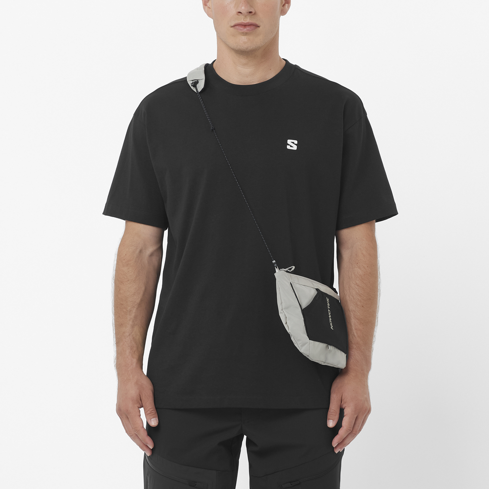 ROUND LOGO GRAPHIC